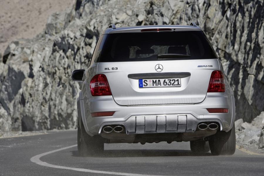  Mercedes-Benz ML63 AMG 2009 года  (фото 4 из 38)
